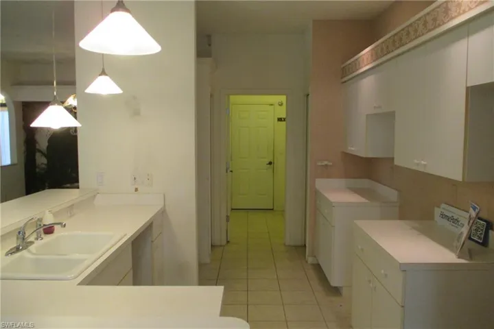 8921  Springwood  CT, Bonita Springs, FL 34135
