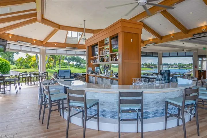 3099 Lancaster Dr 7-701, Naples, Florida 34105