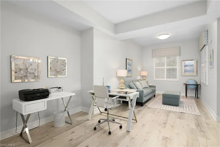 3099 Lancaster Dr 7-701, Naples, Florida 34105