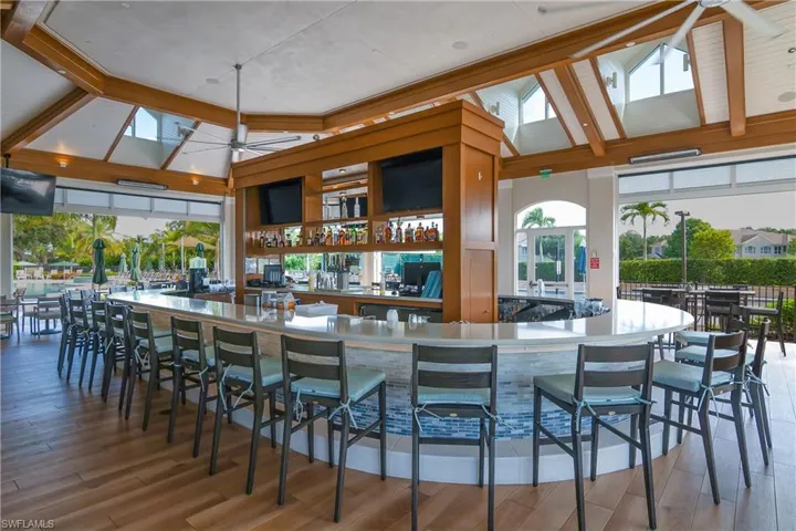 3099 Lancaster Dr 7-701, Naples, Florida 34105