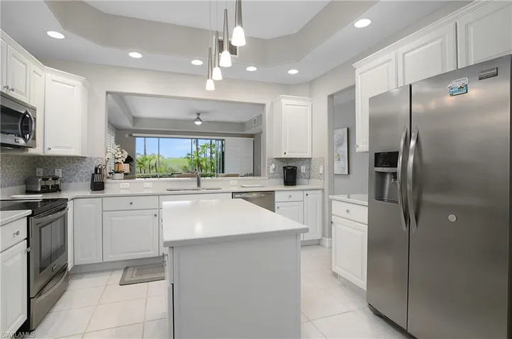 3099 Lancaster Dr 7-701, Naples, Florida 34105