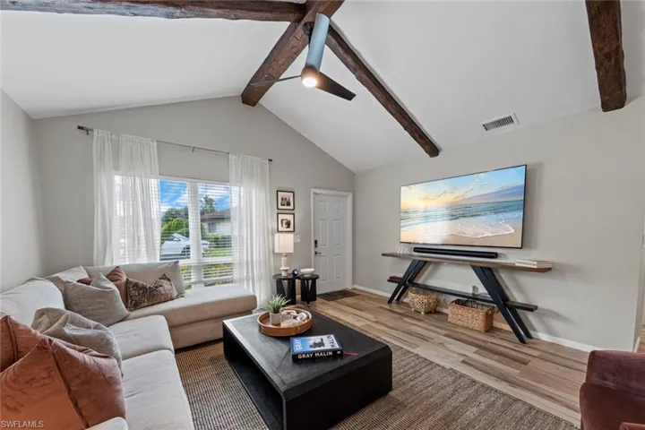 843 Palm View Dr 25, Naples, Florida 34110