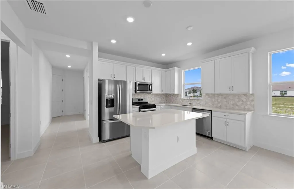 12662 Pyrite CT, Alva, FL 33920,225045986