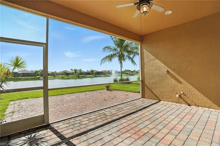 3030  Sunset Pointe  CIR, Cape Coral, FL 33914