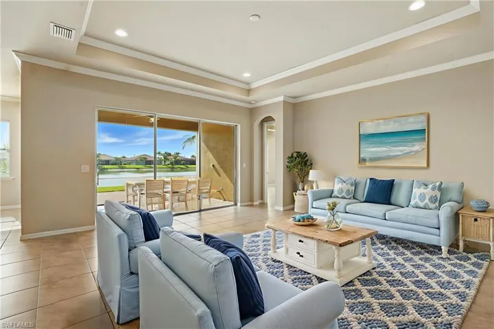 3030  Sunset Pointe  CIR, Cape Coral, FL 33914