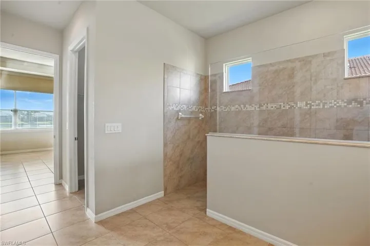 3030  Sunset Pointe  CIR, Cape Coral, FL 33914
