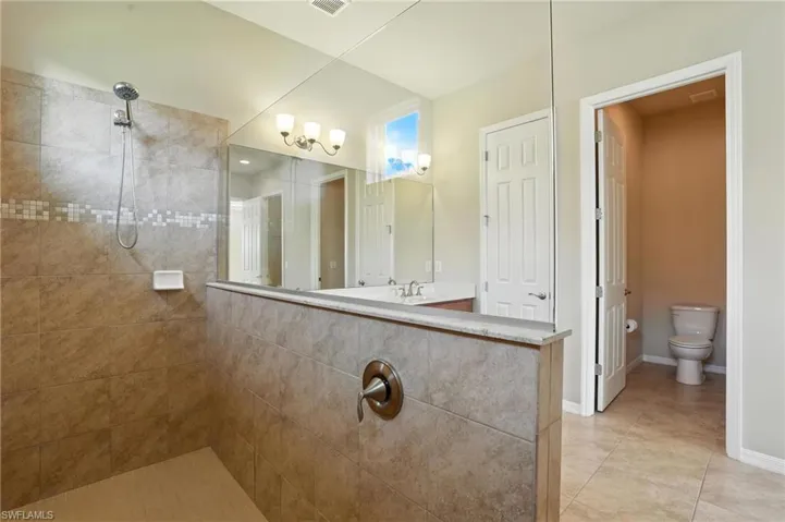 3030  Sunset Pointe  CIR, Cape Coral, FL 33914