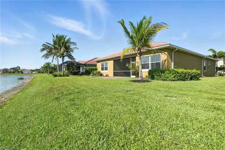 3030  Sunset Pointe  CIR, Cape Coral, FL 33914