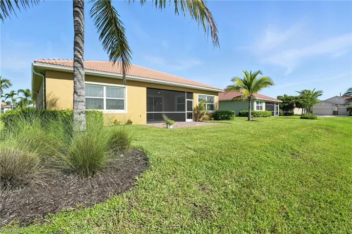 3030  Sunset Pointe  CIR, Cape Coral, FL 33914