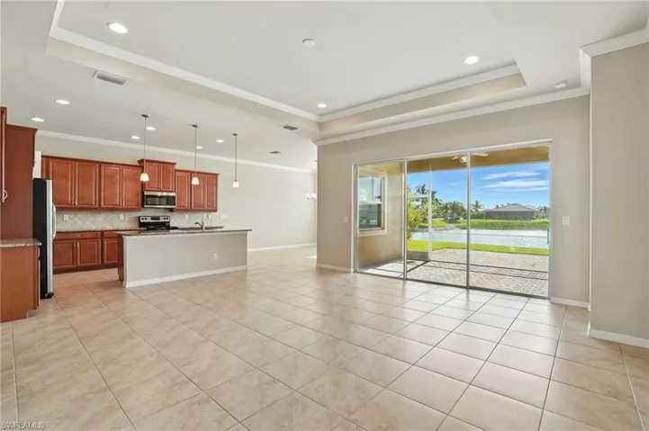 3030  Sunset Pointe  CIR, Cape Coral, FL 33914