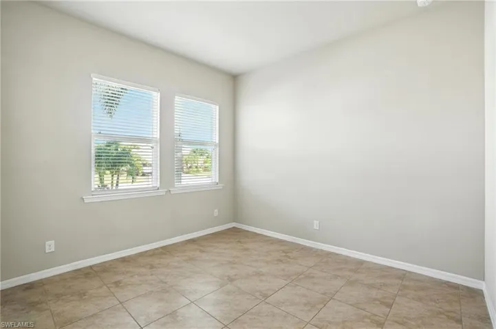 3030  Sunset Pointe  CIR, Cape Coral, FL 33914
