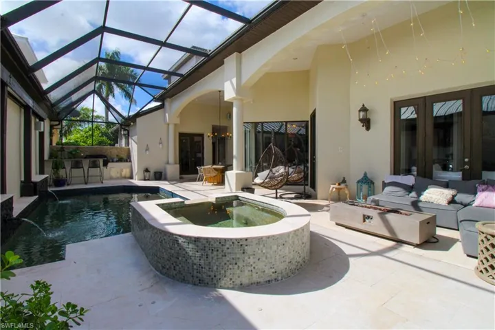 647  110th N AVE, Naples, FL 34108