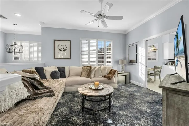 608  Vintage Reserve  LN, Naples, FL 34119
