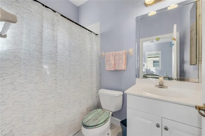 608  Vintage Reserve  LN, Naples, FL 34119