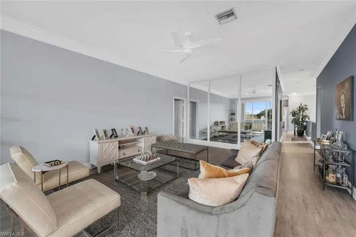 608  Vintage Reserve  LN, Naples, FL 34119