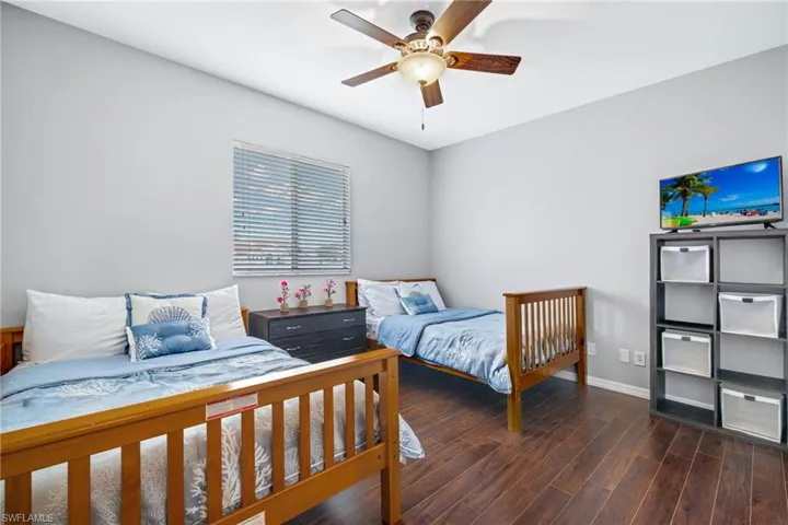 1049 Nw 38th Pl, Cape Coral, Florida 33993