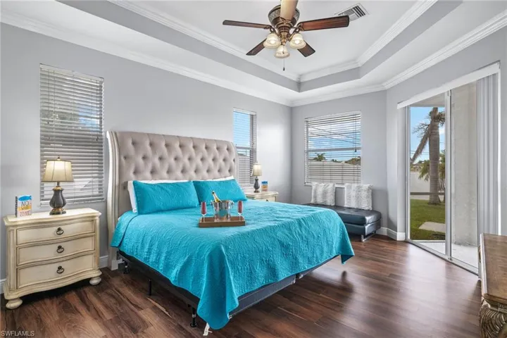 1049 Nw 38th Pl, Cape Coral, Florida 33993