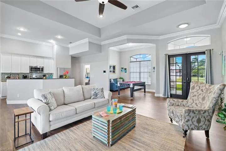 1049 Nw 38th Pl, Cape Coral, Florida 33993