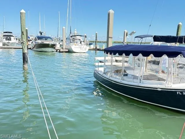 47 x 19 floating concrete dock