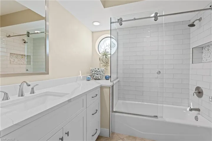 16330 Fairway Woods Dr 1705, Fort Myers, Florida 33908