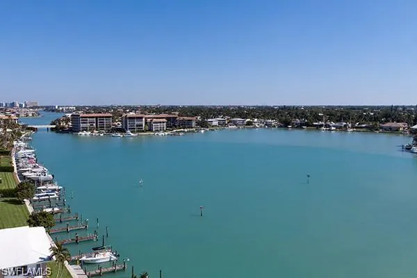 2500  Gulf Shore N BLVD, Naples, FL 34103