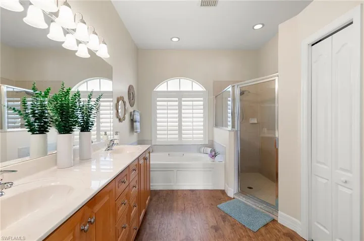 14599  Indigo Lakes  CIR, Naples, FL 34119