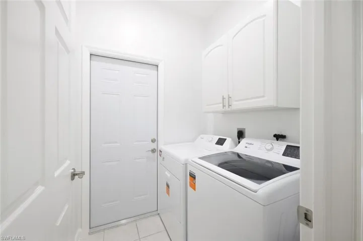 14052 Clear Water Ln, Fort Myers, Florida 33907