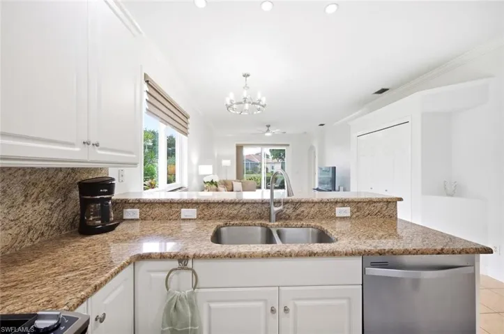 14052 Clear Water Ln, Fort Myers, Florida 33907