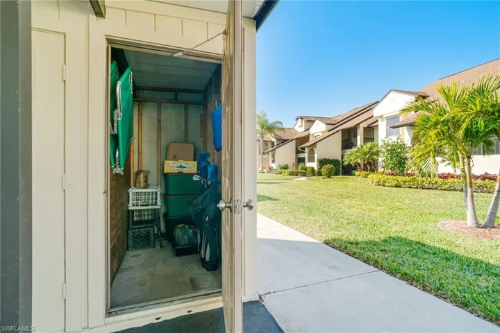 8430 Charter Club Cir # 16, Fort Myers Fl 33919