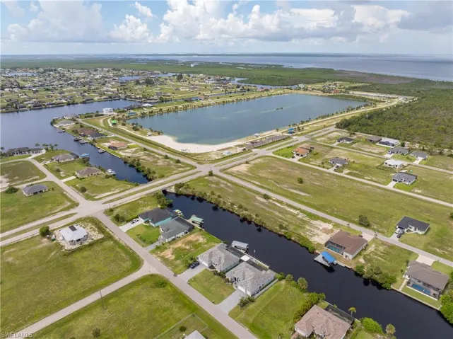 3836 Nw 43rd Pl, Cape Coral, Florida 33993