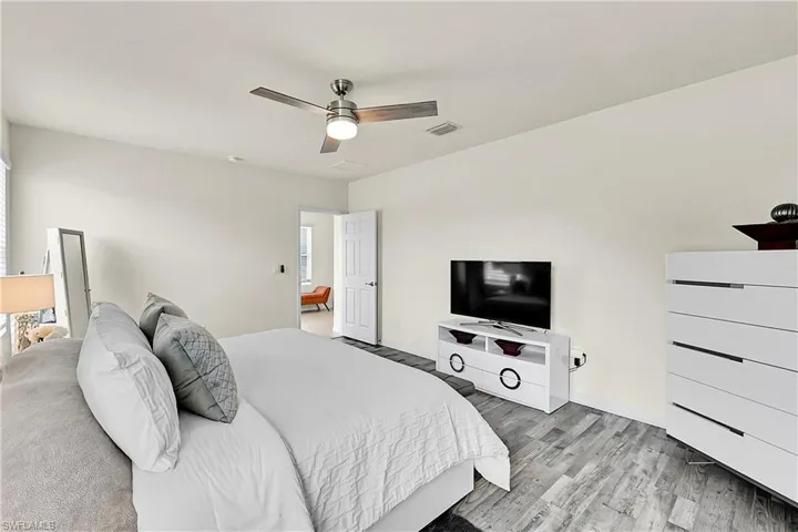 1616 Ne 6th Pl, Cape Coral, Florida 33909