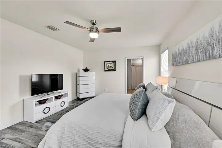 1616 Ne 6th Pl, Cape Coral, Florida 33909