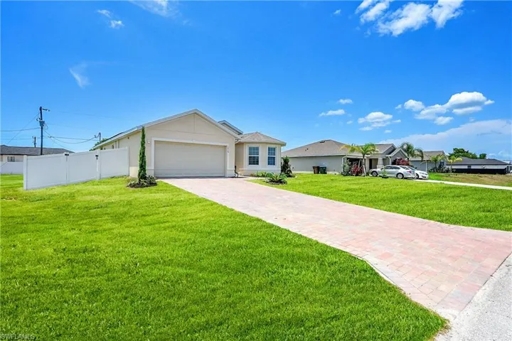1616 Ne 6th Pl, Cape Coral, Florida 33909