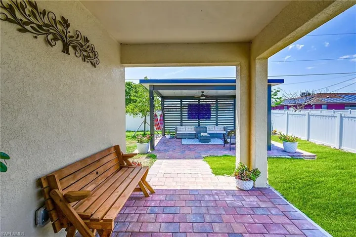 1616 Ne 6th Pl, Cape Coral, Florida 33909
