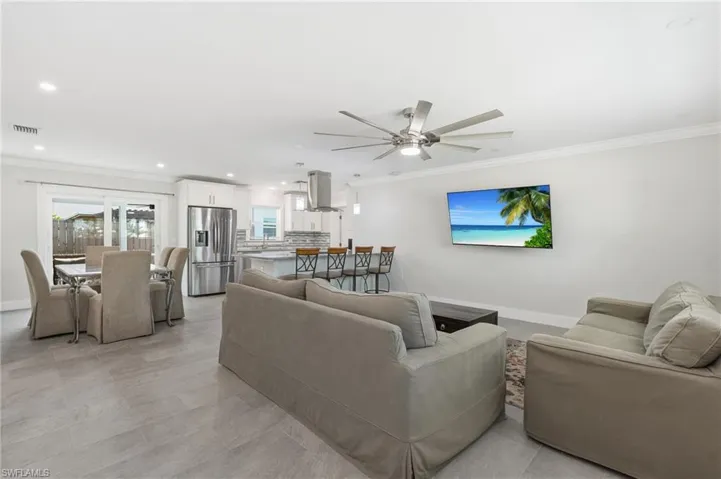 345 Donora Blvd, Fort Myers Beach, Florida 33931