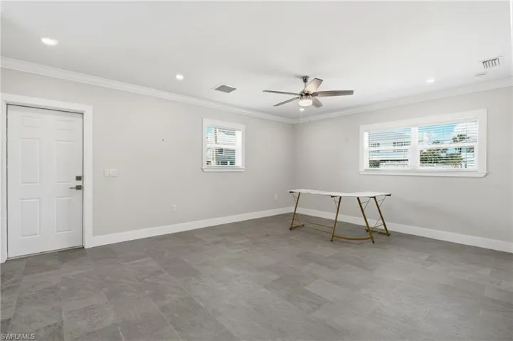 This could be the 3rd bedroom, workout room , office , It's a clean palette, waiting for your touches!!