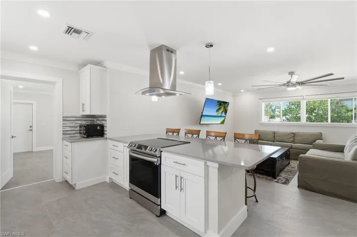 345 Donora Blvd, Fort Myers Beach, Florida 33931
