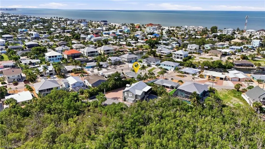 345 Donora Blvd, Fort Myers Beach, Florida 33931