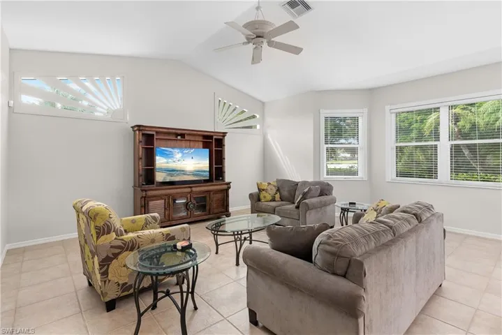 10512  Wine Palm  RD, Fort Myers, FL 33966