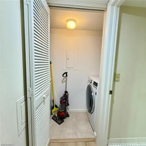 57  High Point W CIR, Naples, FL 34103