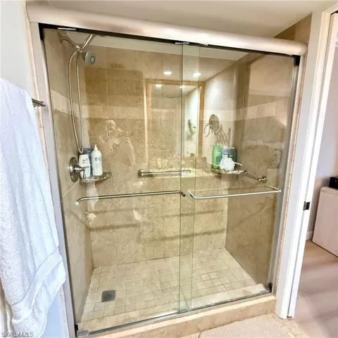 57  High Point W CIR, Naples, FL 34103