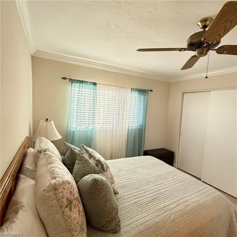 57  High Point W CIR, Naples, FL 34103