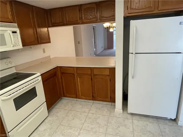 1615 Se 46th Ln 107, Cape Coral, Florida 33904