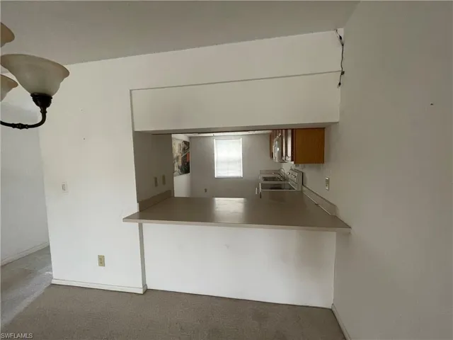 1615 Se 46th Ln 107, Cape Coral, Florida 33904