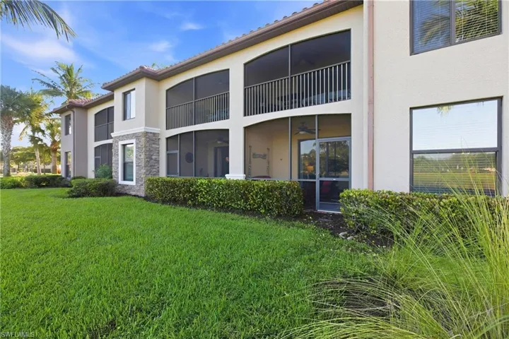 9844  Venezia  CIR, Naples, FL 34113
