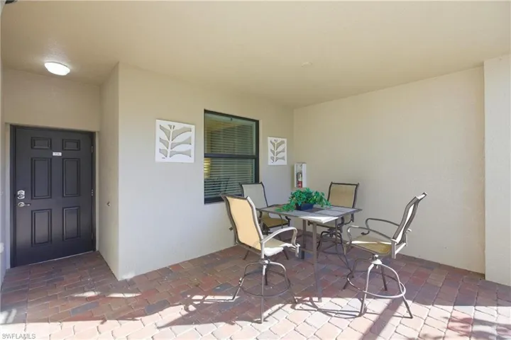 9844  Venezia  CIR, Naples, FL 34113