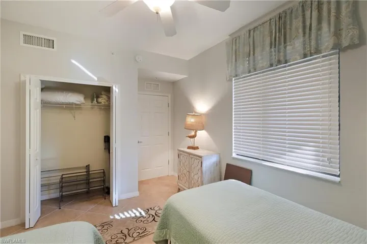 9844  Venezia  CIR, Naples, FL 34113