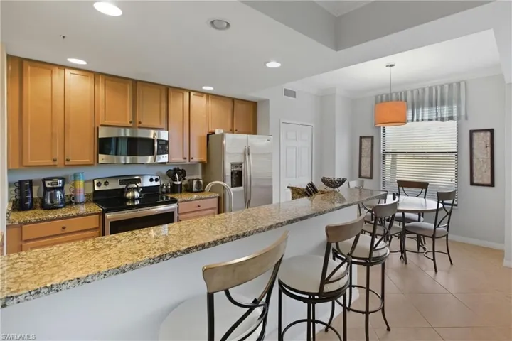 9844  Venezia  CIR, Naples, FL 34113