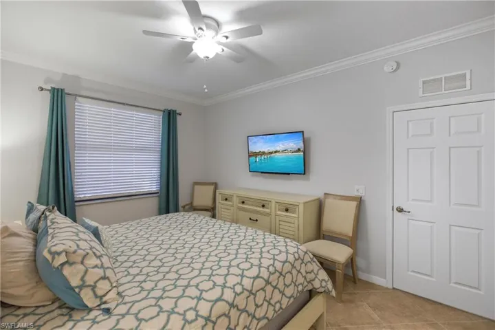 9844  Venezia  CIR, Naples, FL 34113