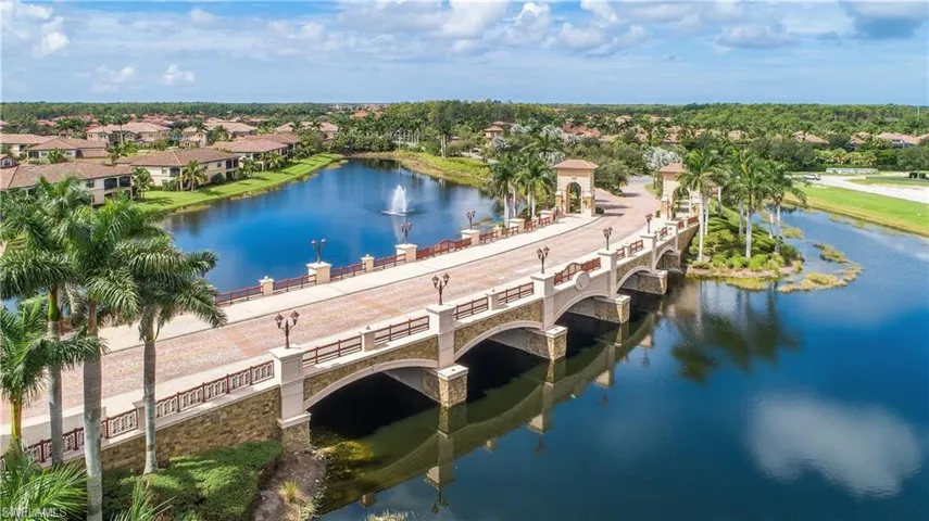 9844  Venezia  CIR, Naples, FL 34113